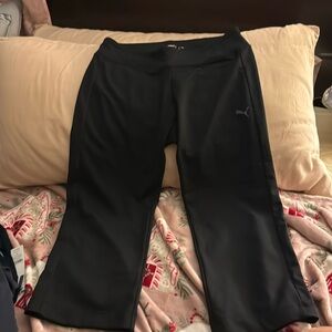 Puma capri yoga pants